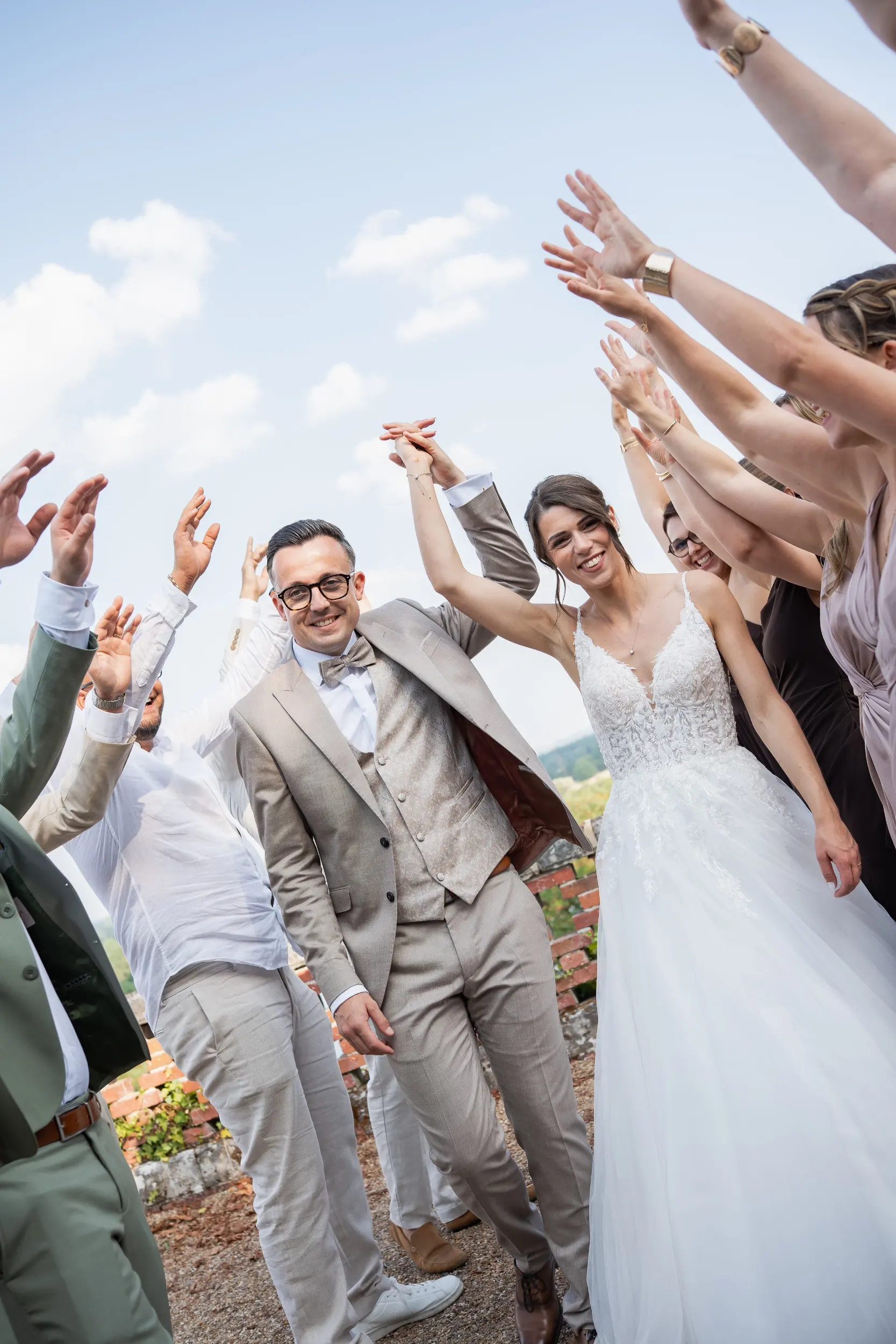 J’adore vous proposer des photos fun avec votre Team témoins/honneur ! Plus sympa que les photos « posées » n’est ce pas ? 